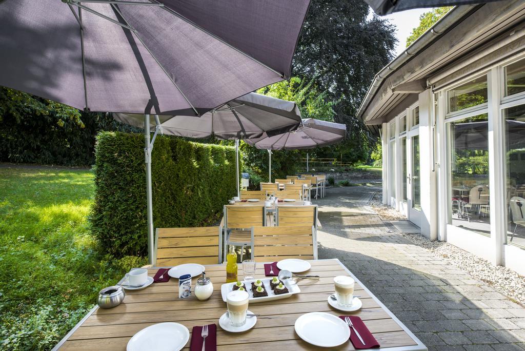 Отель Cjd Bonn Castell Экстерьер фото